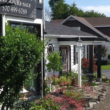The Guest House At The Regina House Tea Room Moosic Екстериор снимка