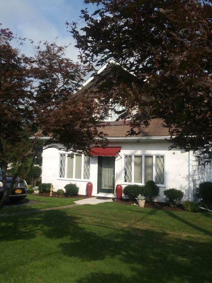 The Guest House At The Regina House Tea Room Moosic Екстериор снимка